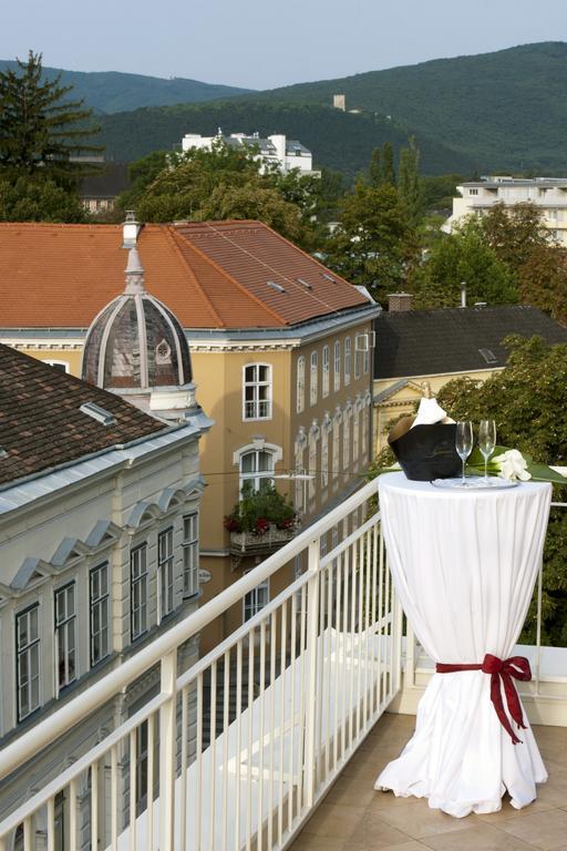 Hotel Admiral Am Kurpark Badeni járás Kültér fotó